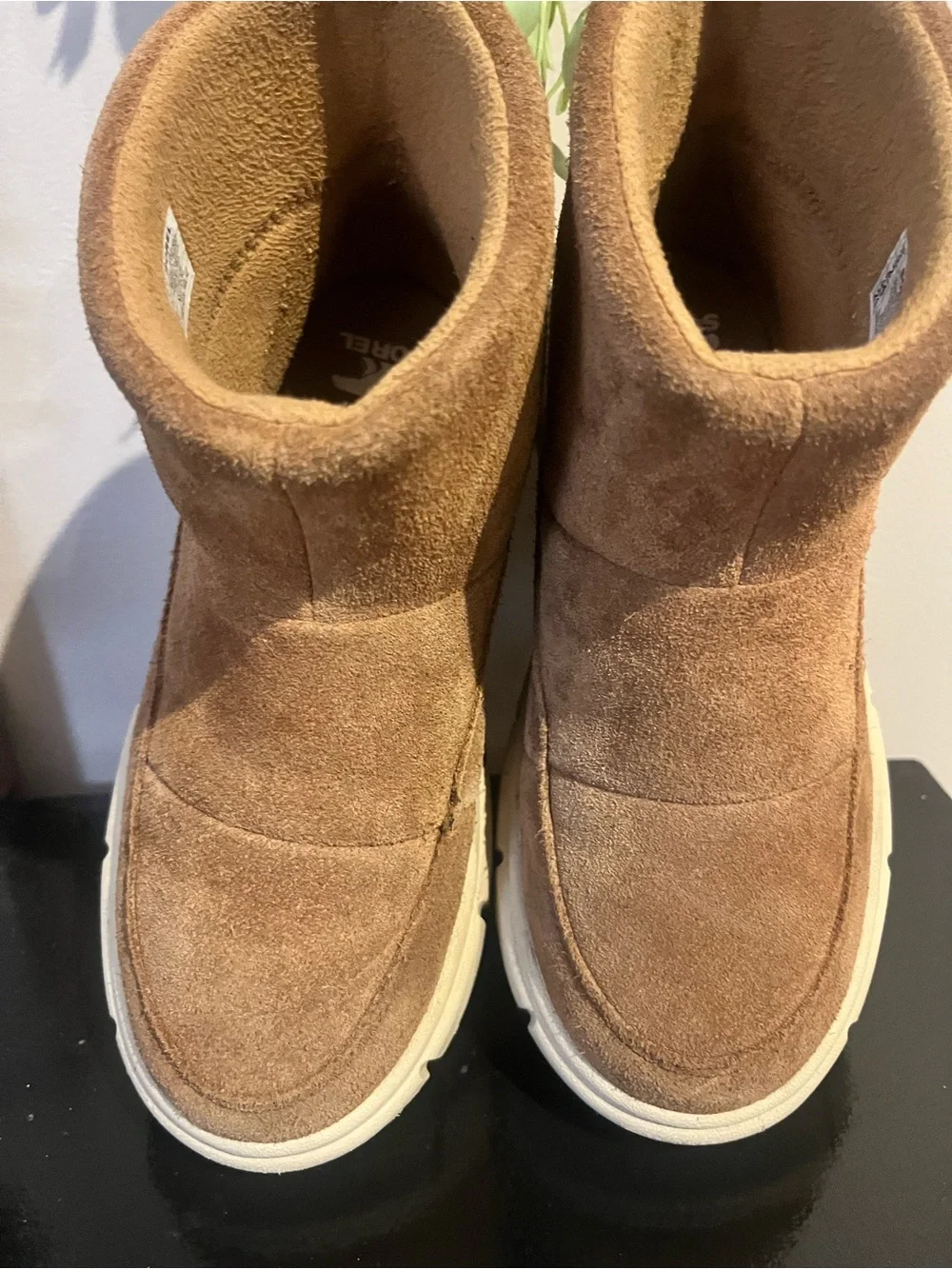 Sorel Youth Size 3 Waterproof Suede Boots in Chestnut Brown with Cream Sole